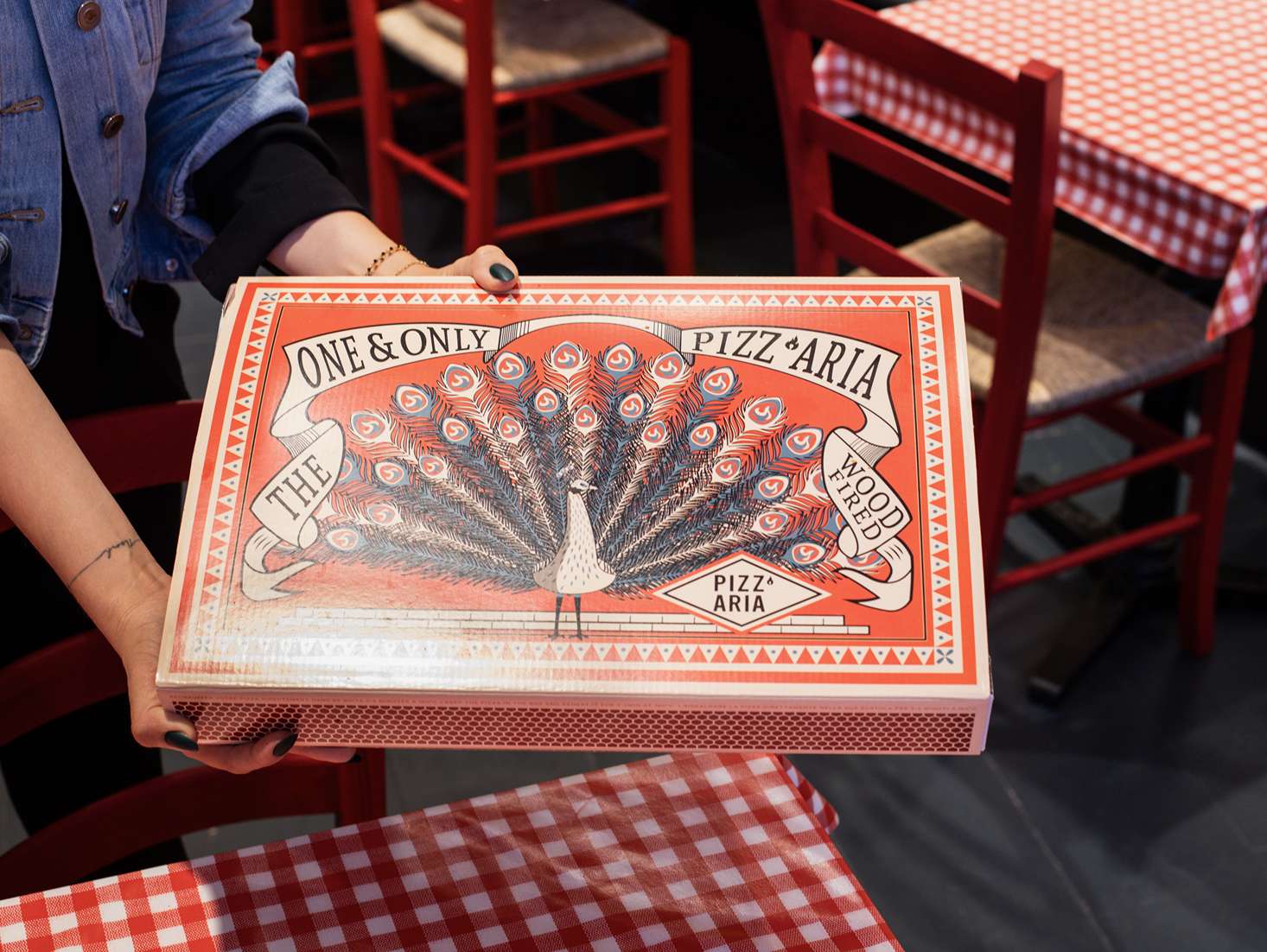 pizza-pizzaria-design-vintage-retro-classique
